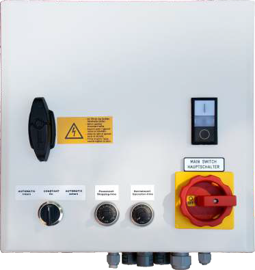 Ein Foto der Energiesparsteuerung von Wanner Technik. Weniger Strom verbrauchen bei Kunststoffschneidmühlen